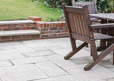 We offer advice and a free quote for Turfing and Fencing services in your local district 